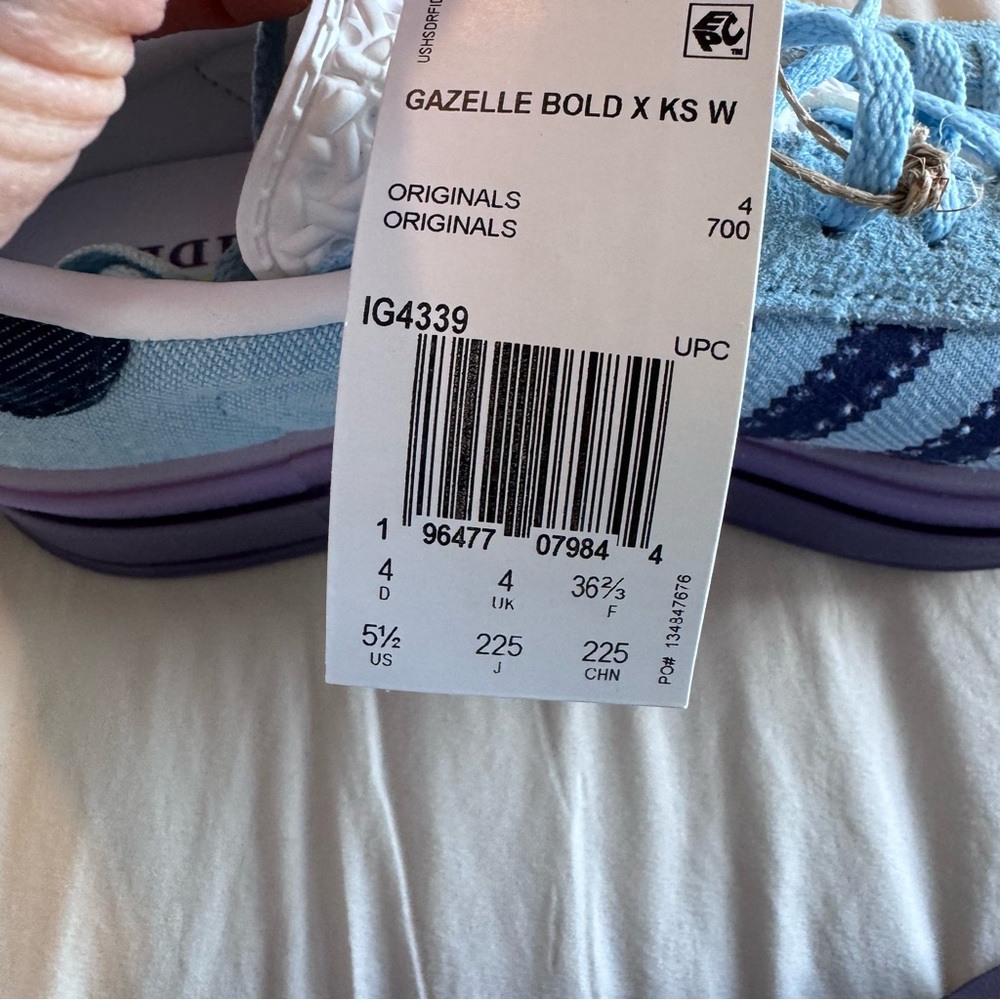 Adidas Women's Gazelle Blue and Purple Sneakers - Picture 10 of 11